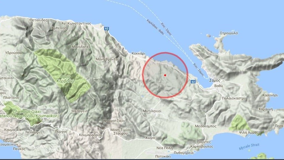 Φωτιά σε χωματερή στο Βαθύ της Σάμου – ΤΩΡΑ