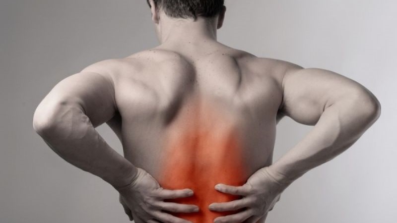 Πόνος στην πλάτη: Ποιες είναι οι συνηθέστερες αιτίες;