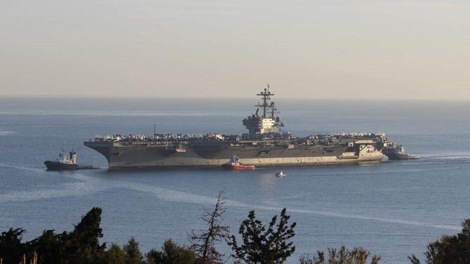 Το αεροπλανοφόρο Bush μπλόκαρε τουρκικές συχνότητες