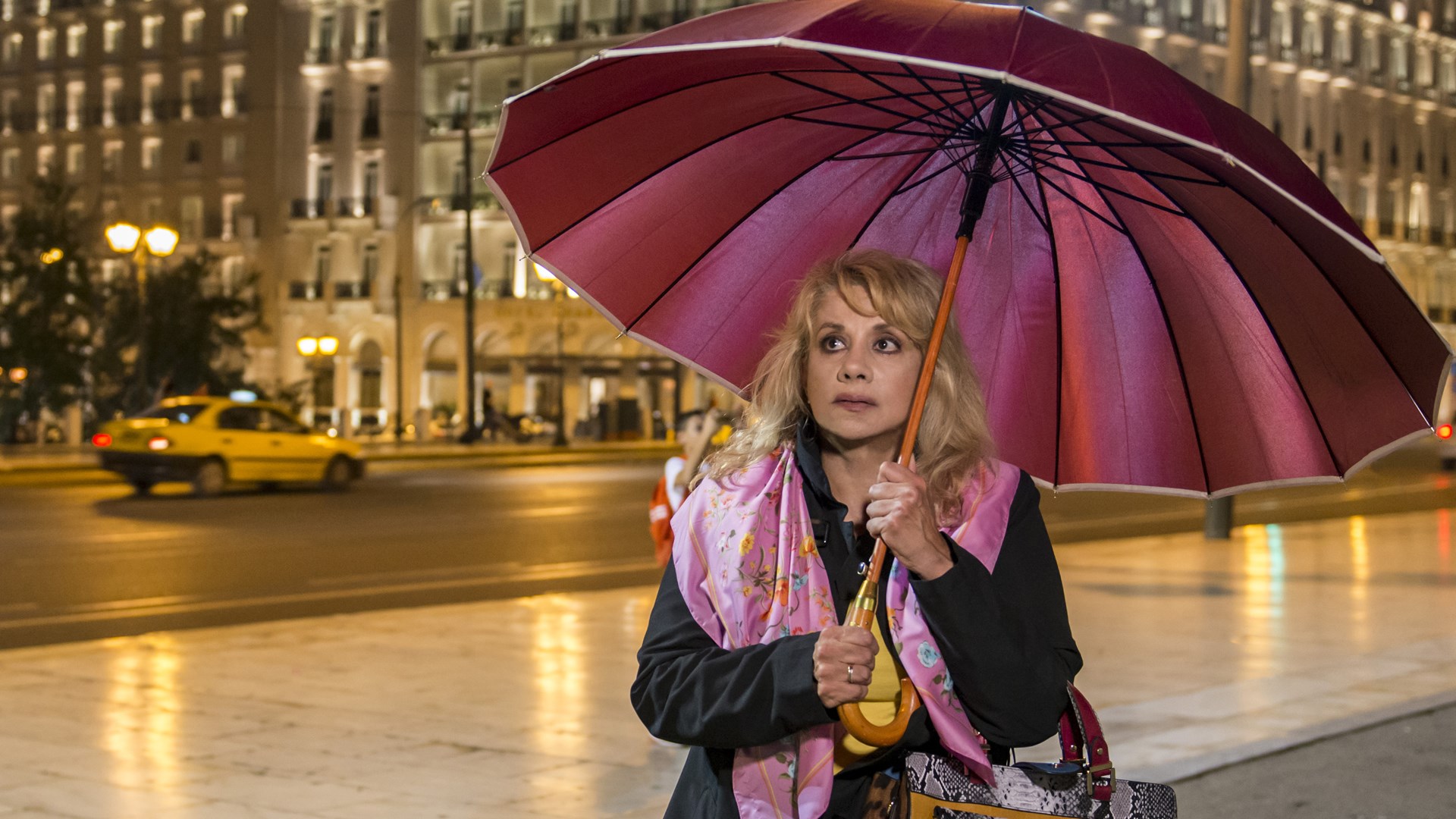 Οι πρώτες πόζες της Αδριανού με το… Μπουφάν της Χάρλεϊ