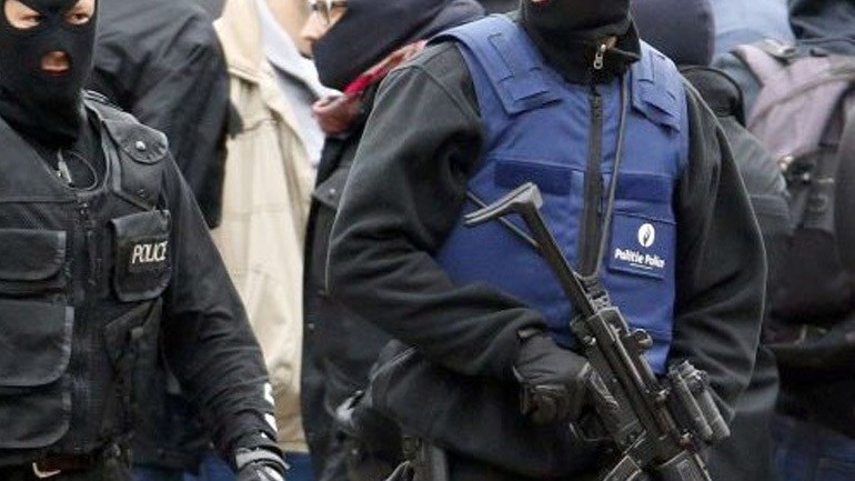 Γαλλία: Πρόεδρος χωριού απαγορεύει την κυκλοφορία ανηλίκων μετά τις 11 το βράδυ