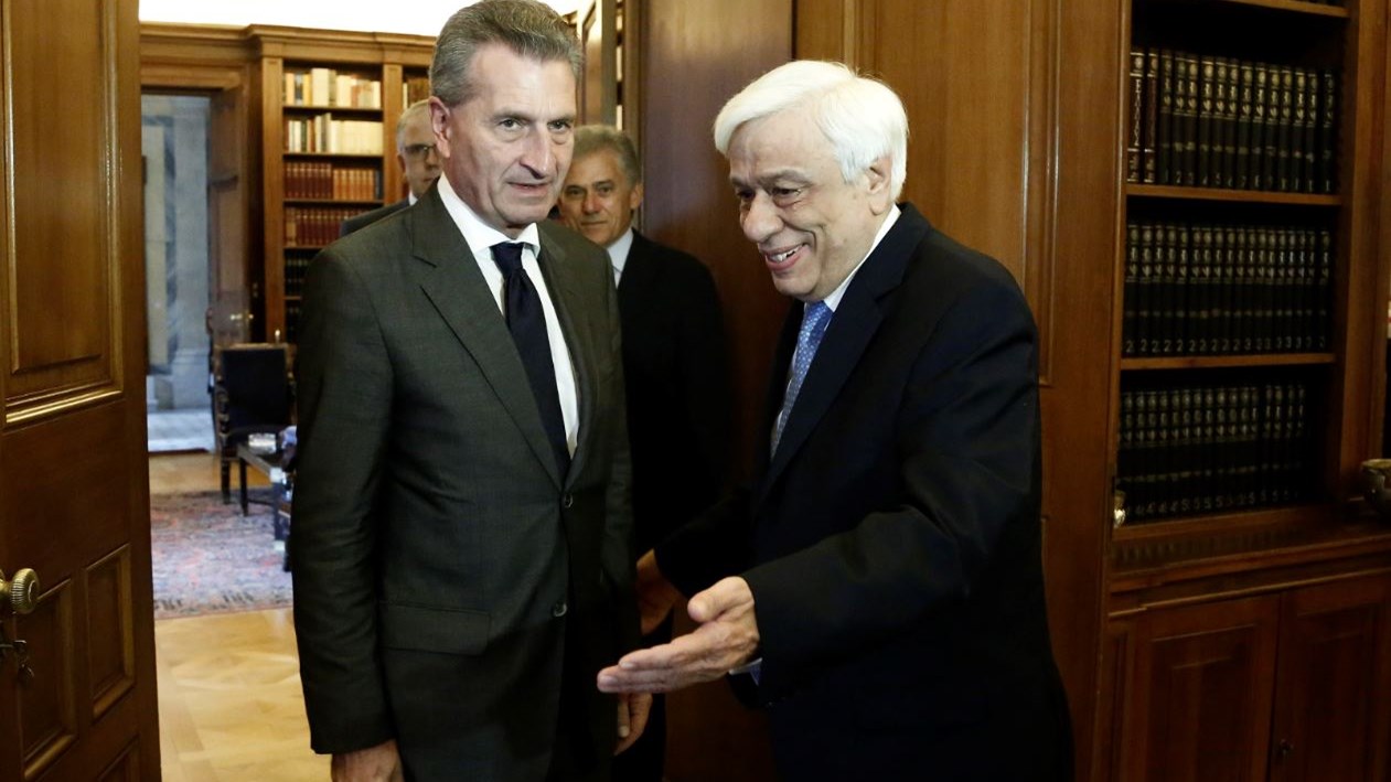 Ο Παυλόπουλος στον Έτινγκερ: Ο σεβασμός των ευρωπαϊκών συνόρων είναι στοιχειώδης προϋπόθεση…