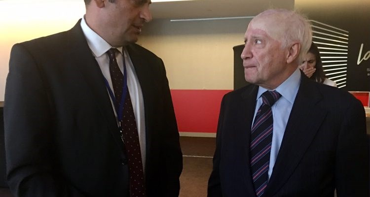 Νίμιτς: “Το ζήτημα της ονομασίας είναι σημαντικό εμπόδιο για την ένταξη των Σκοπίων σε ΕΕ και ΝΑΤΟ”