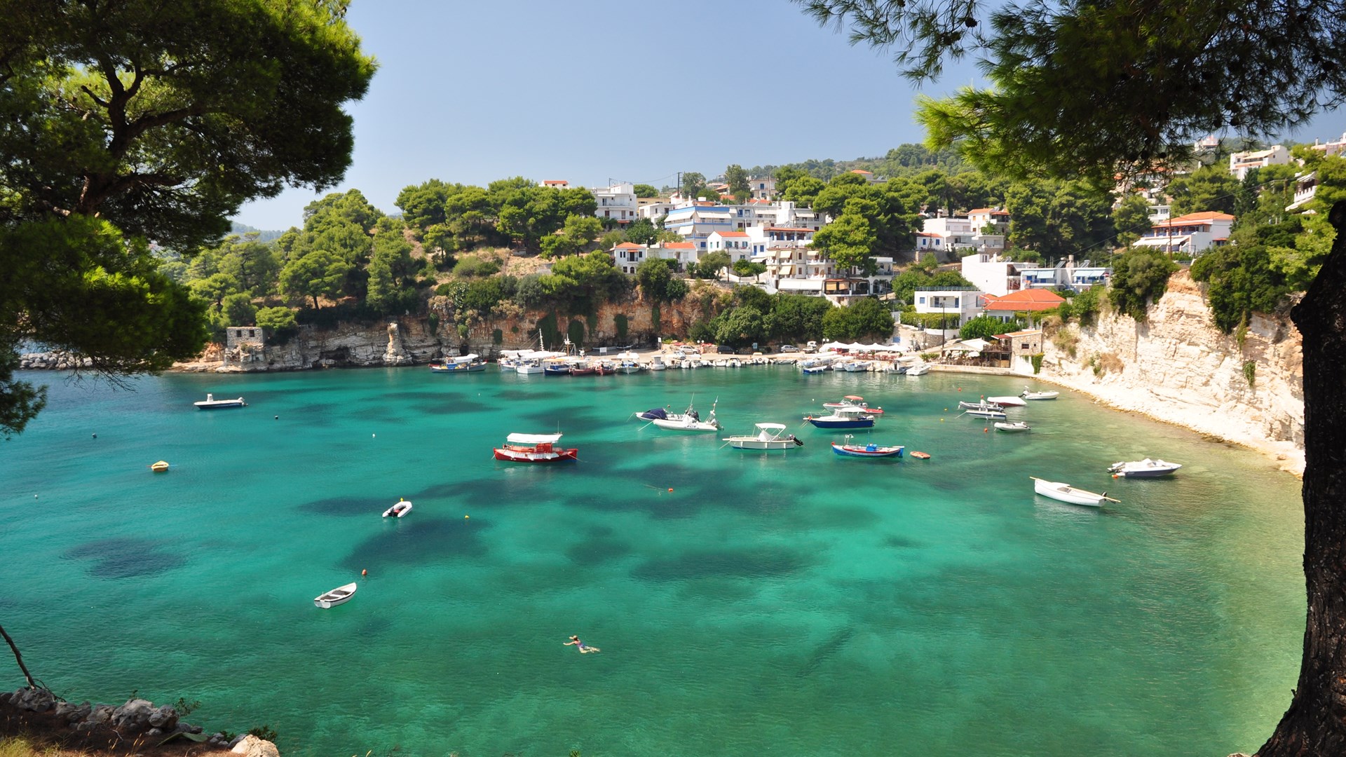 Δεκαπέντε εναλλακτικά ελληνικά νησιά για ήρεμες διακοπές