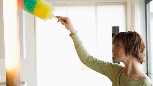 Τέσσερα μυστικά για να διώχνετε τη σκόνη… σε δευτερόλεπτα