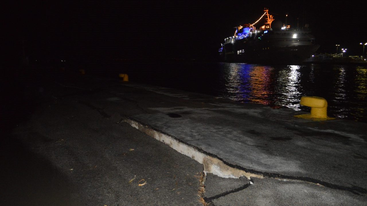 Σοβαρές ζημιές στο λιμάνι της Κω – Δεν μπόρεσε να δέσει επιβατηγό πλοίο – ΦΩΤΟ – ΤΩΡΑ