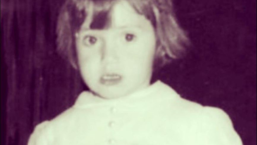 Αναγνωρίζετε το κοριτσάκι της φωτογραφίας; Σήμερα είναι γνωστή ηθοποιός