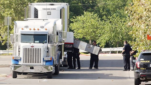 Τραγωδία στις ΗΠΑ: Εννέα νεκροί και 30 τραυματίες μετανάστες μέσα σε φορτηγό – ΒΙΝΤΕΟ ΚΑΙ ΦΩΤΟ