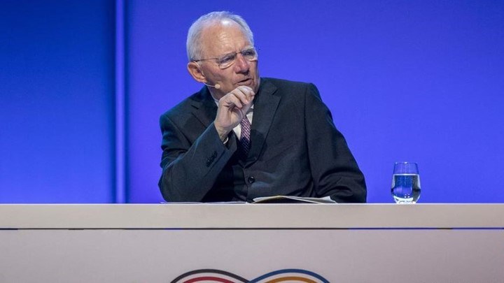 Σόιμπλε: Η δραματική νύχτα του 2015 για την Ελλάδα