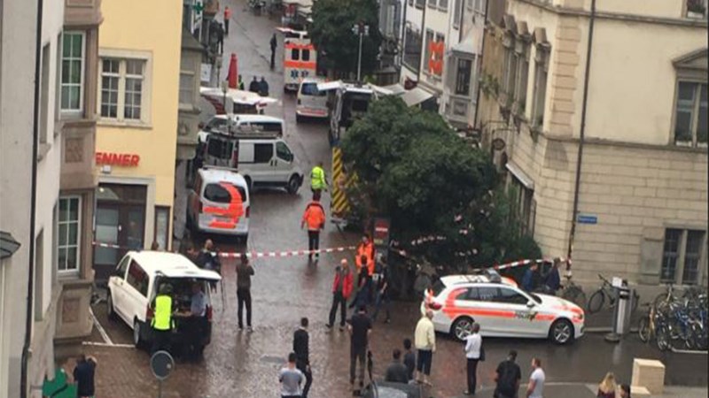 Οι πρώτες εικόνες από την επίθεση ενόπλου στην ελβετική πόλη Σαφχάουσεν – ΦΩΤΟ