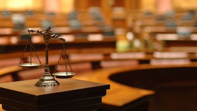 Αυτοπεριορισμό και αυτοσυγκράτηση συνιστά η Ένωση Διοικητικών Δικαστών