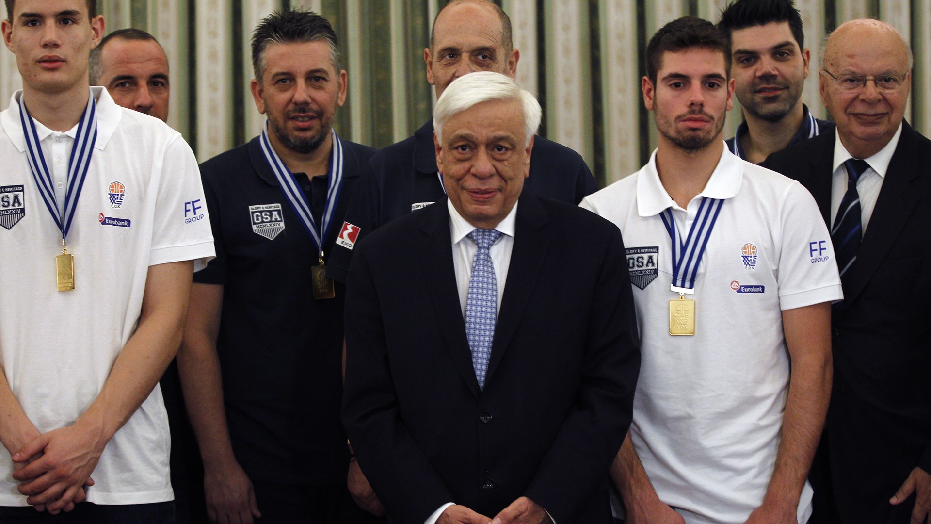 Παυλόπουλος: Κανένας μεγάλος στόχος δεν μπορεί να επιτευχθεί παρά μόνο όταν το εμείς ξεπεράσει το εγώ – ΦΩΤΟ