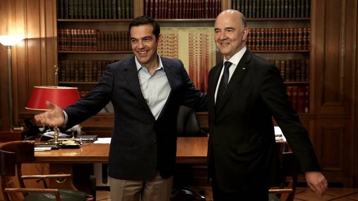 Μοσκοβισί: Η Ελλάδα δεν πρέπει να σταματήσει το ποδήλατο των μεταρρυθμίσεων