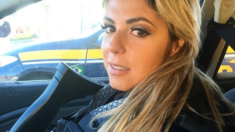 Αυτή είναι η πιο σέξι αστυνομικός της Βραζιλίας – ΦΩΤΟ