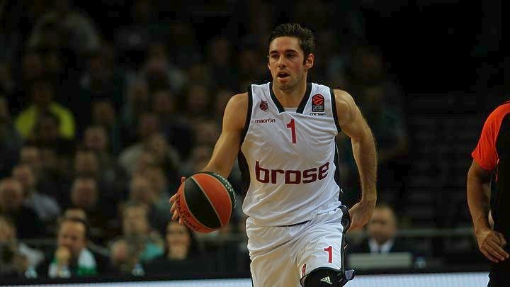 Υπέγραψε στην Ρεάλ ο Κοζέρ