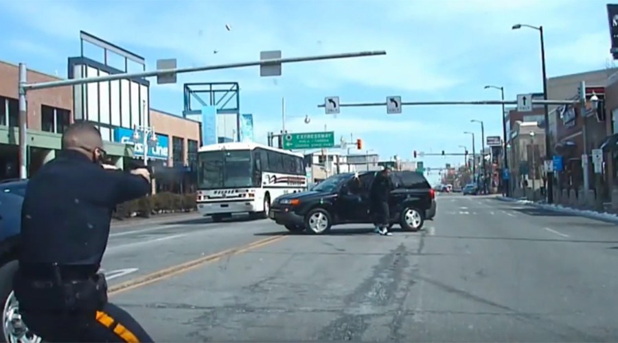 Αστυνομικοί «γάζωσαν» άνδρα με 45 σφαίρες σε καταδίωξη στις ΗΠΑ – ΒΙΝΤΕΟ-σοκ