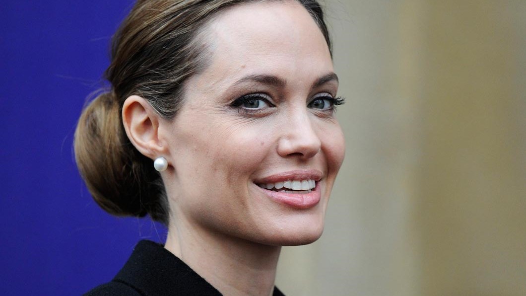 Η… νοικοκυρά Αντζελίνα Τζολί