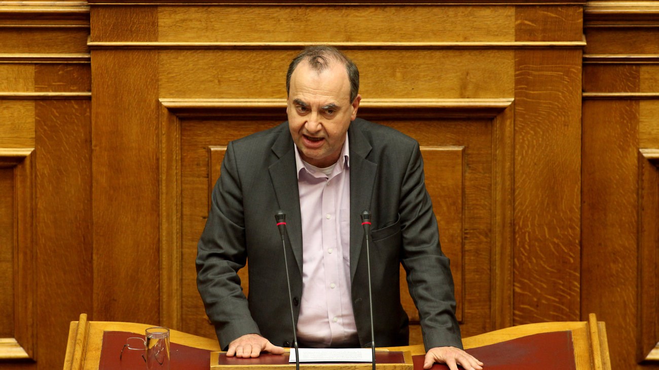 Στρατούλης: Πέντε υπουργοί και 35 βουλευτές ζητούσαμε επιστροφή στη δραχμή – ΒΙΝΤΕΟ