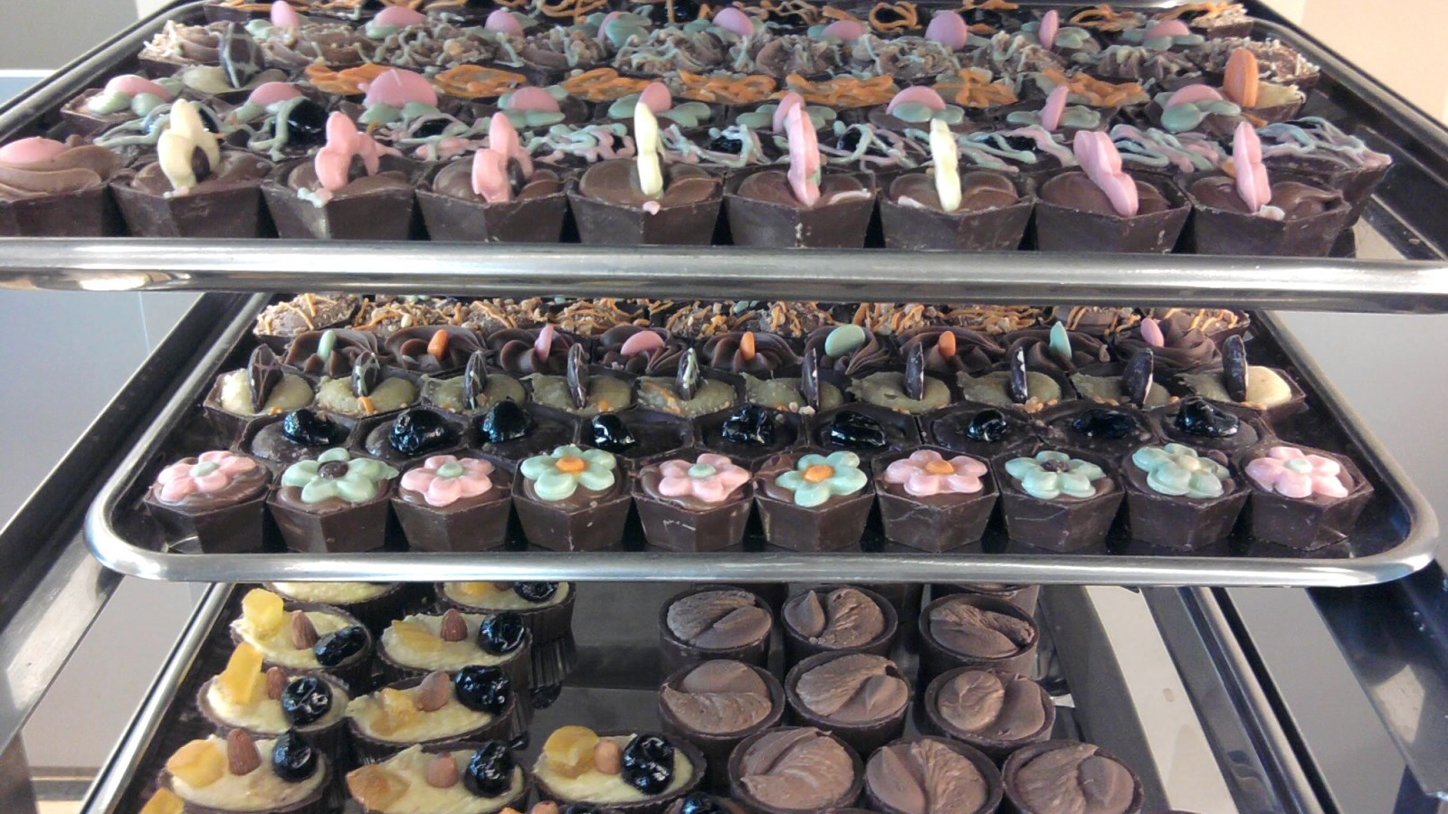 Έκαναν ριφιφί σε… ζαχαροπλαστείο