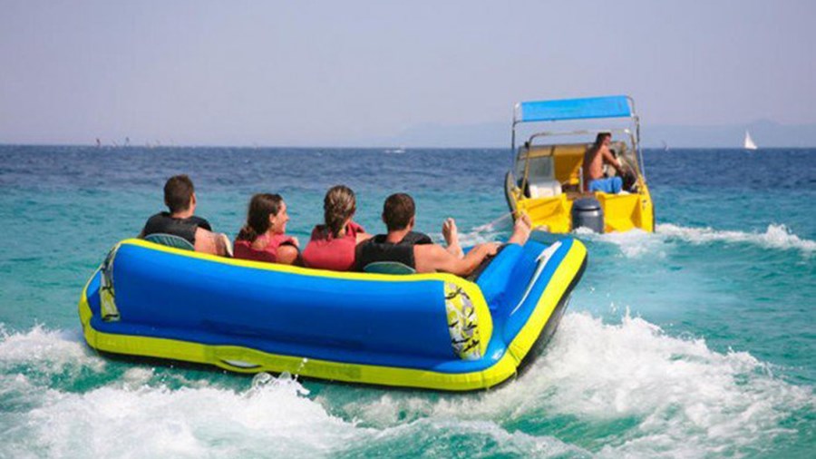 11χρονη τραυματίστηκε την ώρα που έκανε θαλάσσιο σπορ