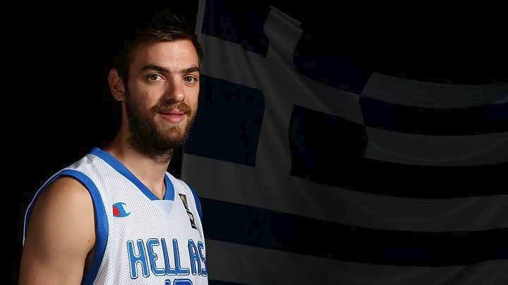 Μάντζαρης: Τέρας της φύσης ο Γιάννης Αντετοκούνμπο