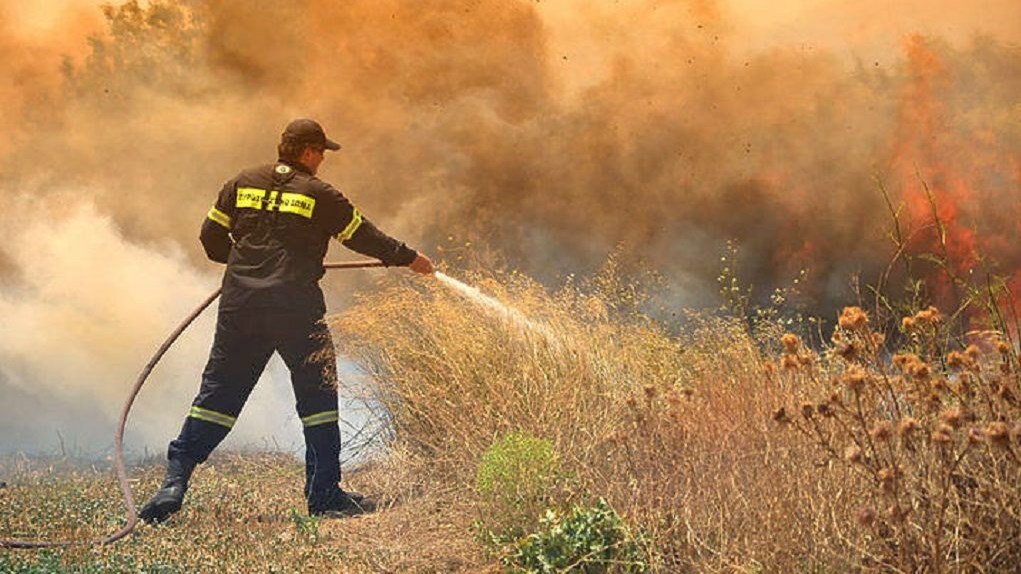 39 πυρκαγιές σε ένα 24ωρο – Υπό μερικό έλεγχο η φωτιά στην Κάρυστο