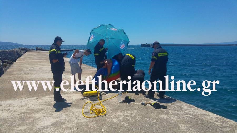 Απεγκλωβισμός παιδιού στον μόλο της Καλαμάτας – Σφήνωσε το πόδι του σε τρύπα