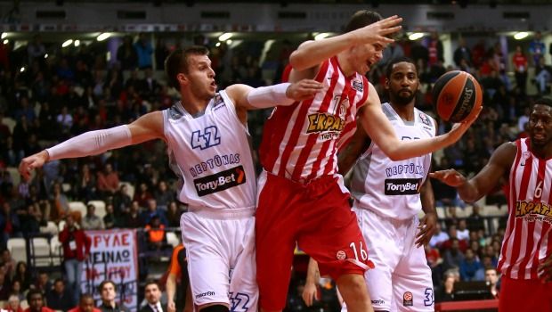 Επέκταση συμβολαίου έως το 2020 στον Αγραβάνη