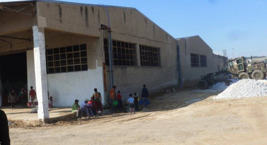 Φωτιά στο κέντρο φιλοξενίας προσφύγων της Softex