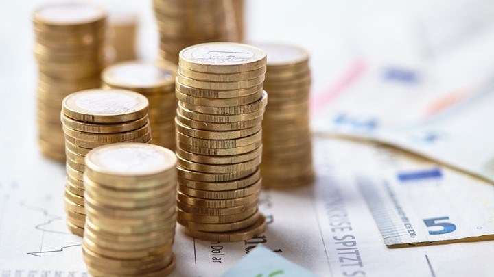 Μπαράζ φόρων 29,2 δισ. μέσα στους επόμενους έξι μήνες