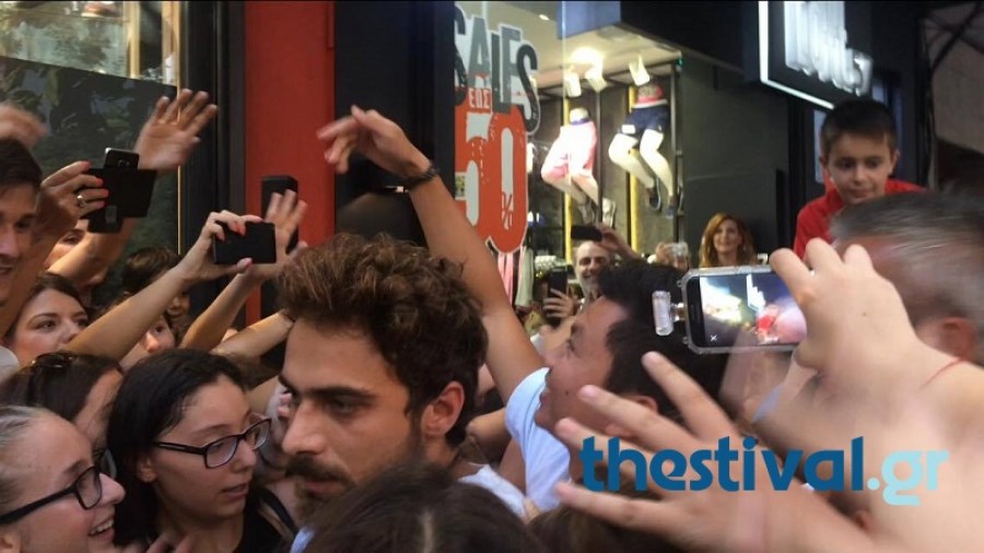 Σπρωξίματα και ουρλιαχτά κατά την άφιξη των Survivors – ΦΩΤΟ – ΒΙΝΤΕΟ