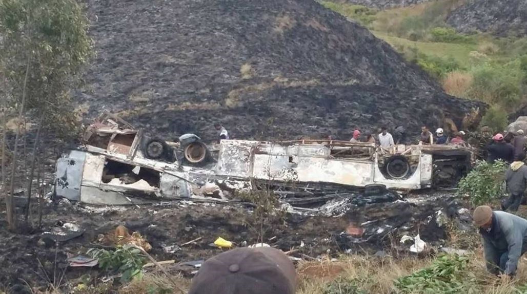 Τραγωδία στη Μαδαγασκάρη με 34 νεκρούς – Λεωφορείο έπεσε σε χαράδρα