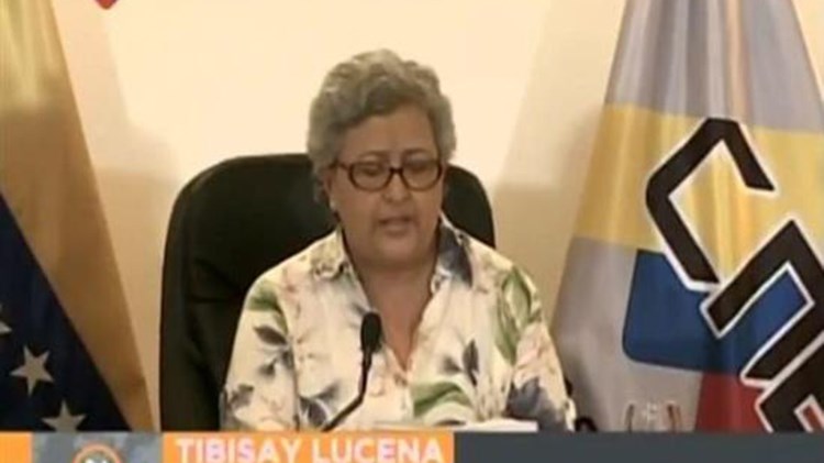 Η πρόεδρος του εκλογικού συμβουλίου της Βενεζουέλας απορρίπτει τις κατηγορίες για «νοθεία»