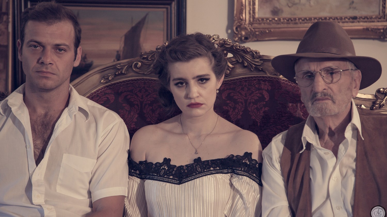 Τσακίρογλου-Κίτσου-Τζιόβας στην «Λυσσασμένη γάτα». Οι πρώτες πόζες!