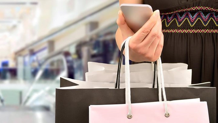 Ολόκληρο το πλαίσιο λειτουργίας των καταστημάτων τις Κυριακές