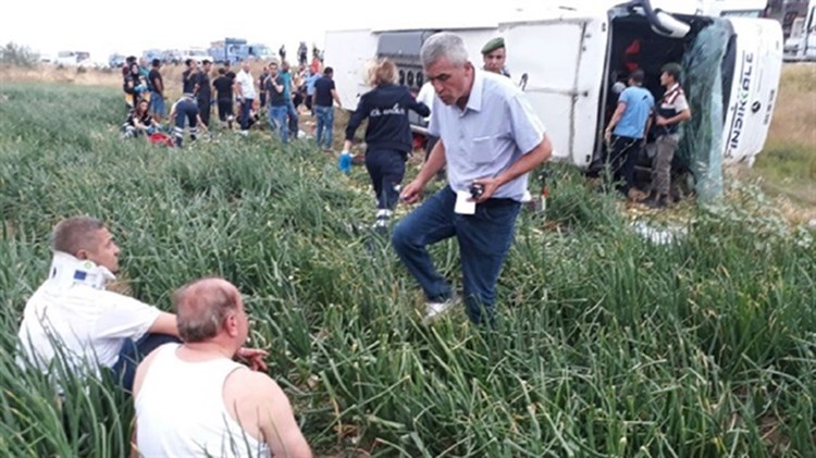 Τουλάχιστον 5 νεκροί από ανατροπή λεωφορείου στην Τουρκία