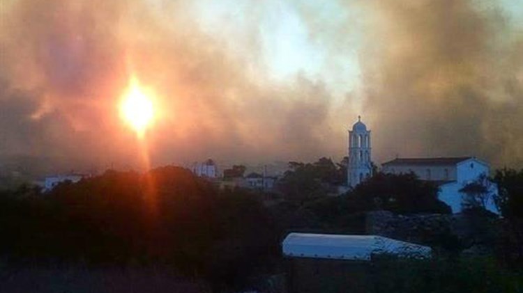 Δεν υπάρχει ενεργό μέτωπο στα Κύθηρα – Σε επιφυλακή για τυχόν αναζωπυρώσεις η Πυροσβεστική – ΦΩΤΟ – ΒΙΝΤΕΟ