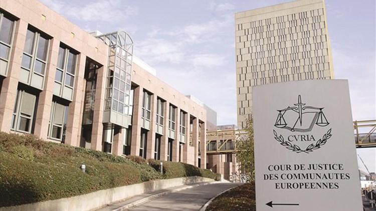Στο Ευρωπαϊκό Δικαστήριο ο εκδότης της «Welt» για την απελευθέρωση του Ντενίζ Γιουτζέλ