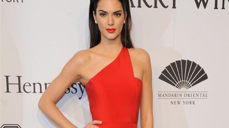 Περιοριστικά μέτρα σε οργισμένο θαυμαστή της Κένταλ Τζένερ