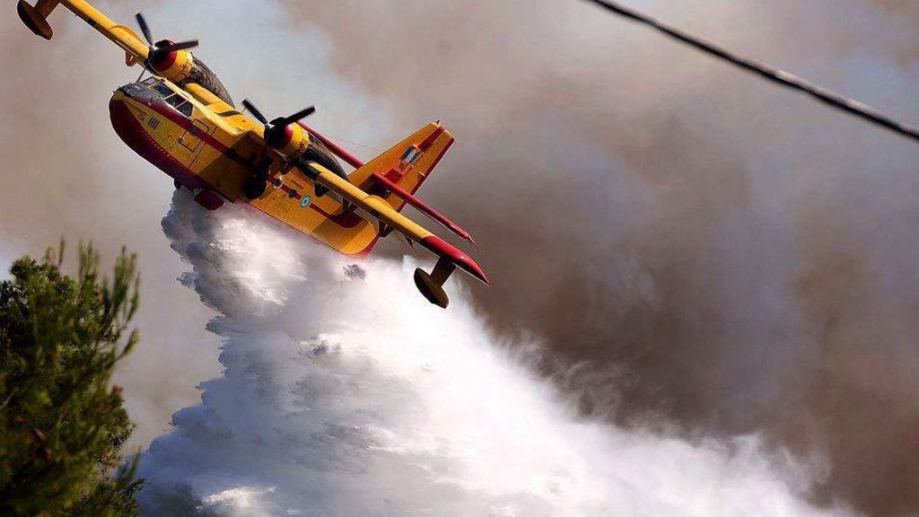 Περισσότερες από 200 ώρες πτήσης για τα πυροσβεστικά αεροσκάφη το τελευταίο τριήμερο