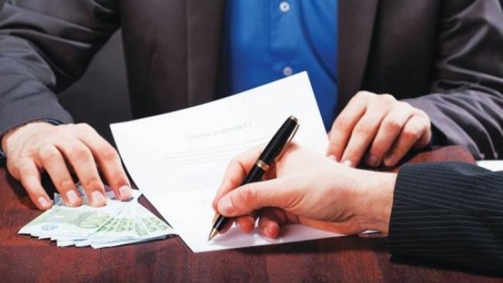 Πολλές επισκέψεις, αλλά μόνο 4 αιτήσεις στον εξωδικαστικό