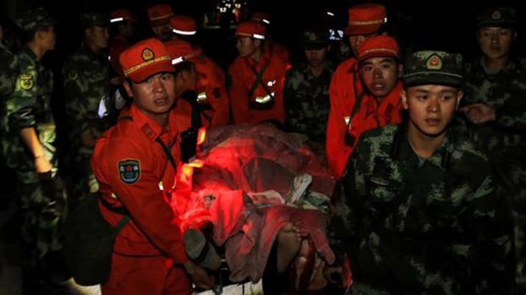 Τουλάχιστον 13 νεκροί από τον ισχυρό σεισμό στην Κίνα