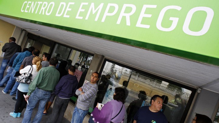 Ανεργία κάτω από τον μέσο όρο της ευρωζώνης στην Πορτογαλία