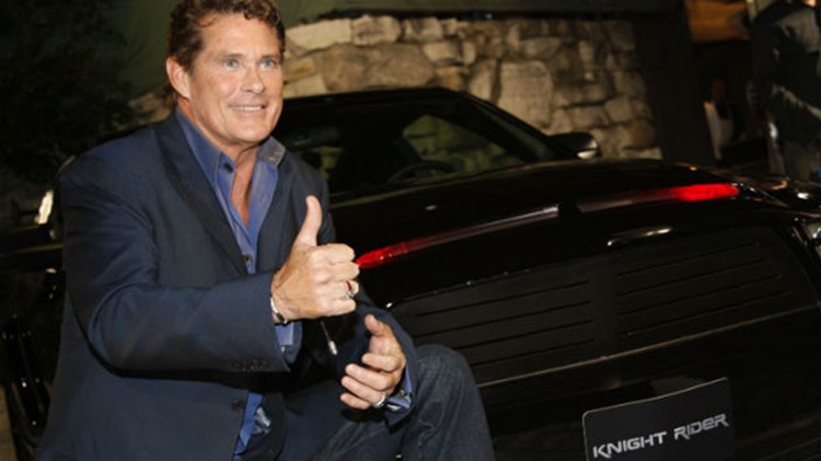 Επιστρέφει στις οθόνες ο «Ιππότης της Ασφάλτου» – ΒΙΝΤΕΟ