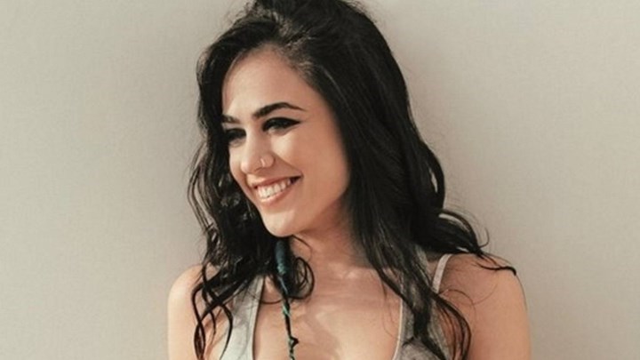 Το μαγιό της Κόνι Μεταξά που “γκρέμισε” το Ιnstagram – ΦΩΤΟ