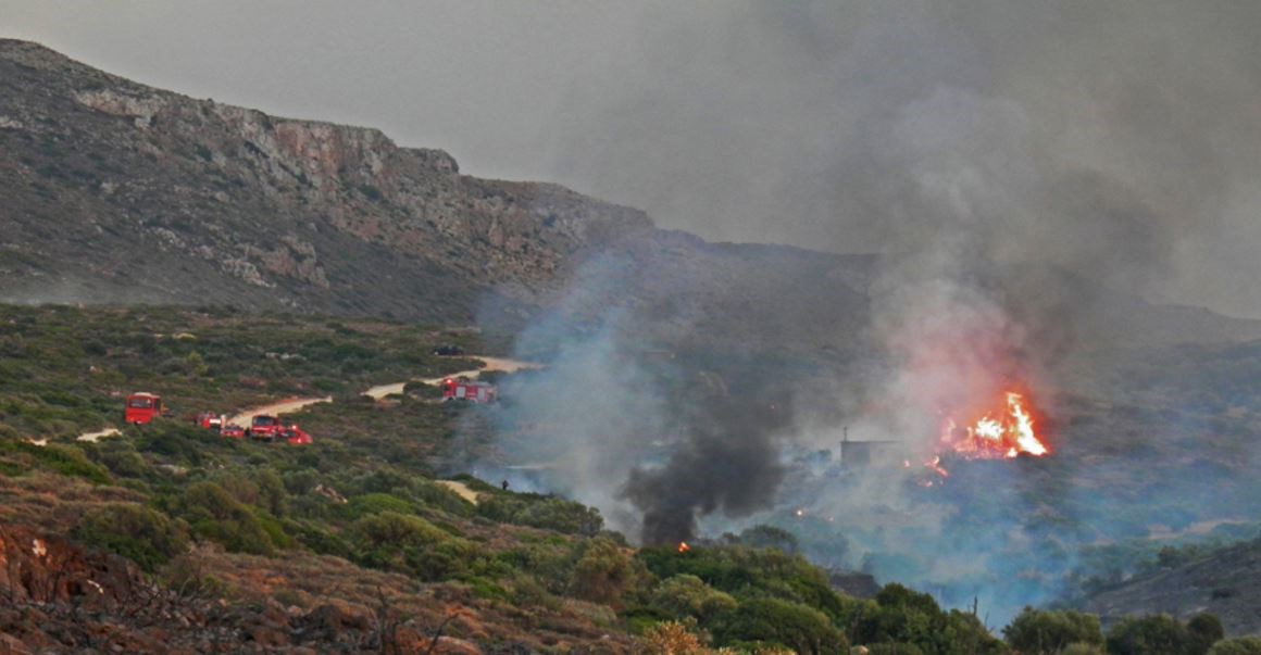 Συνελήφθη 52χρονος για τη μεγάλη φωτιά στην Πρέβεζα
