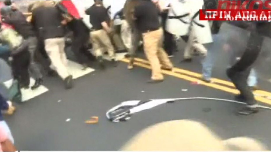 Επεισόδια σε διαδήλωση ακροδεξιών στις ΗΠΑ – ΒΙΝΤΕΟ