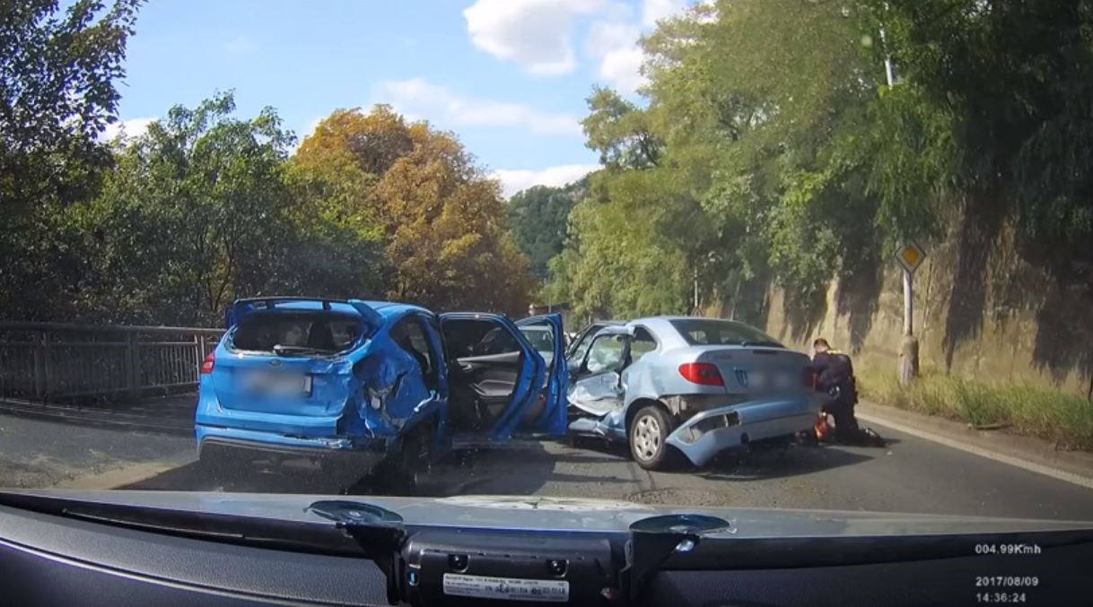 Αστυνομική καταδίωξη κατέληξε σε τροχαίο ατύχημα – ΒΙΝΤΕΟ