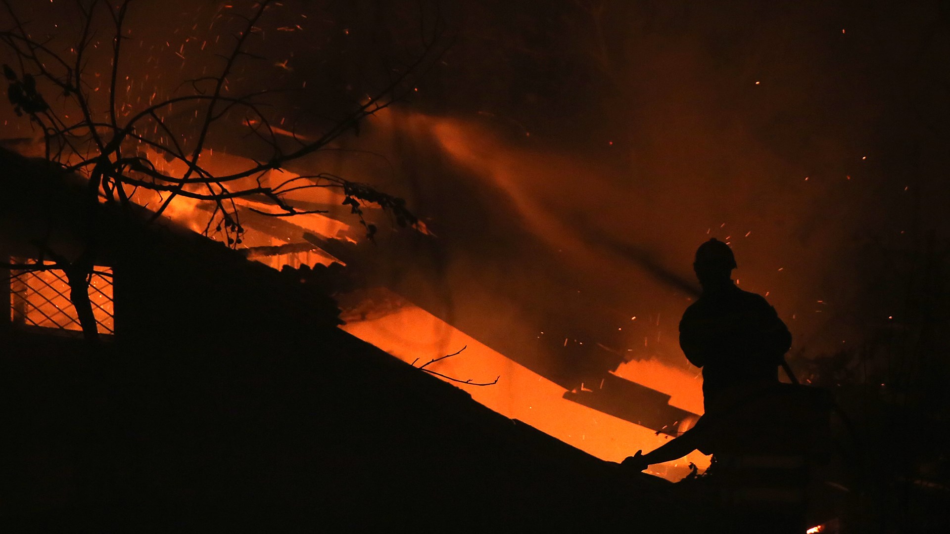 Έκτακτη ανακοίνωση του Δήμου Ωρωπού για την άμεση εκκένωση όλων των οικισμών των Αγίων Αποστόλων – ΒΙΝΤΕΟ