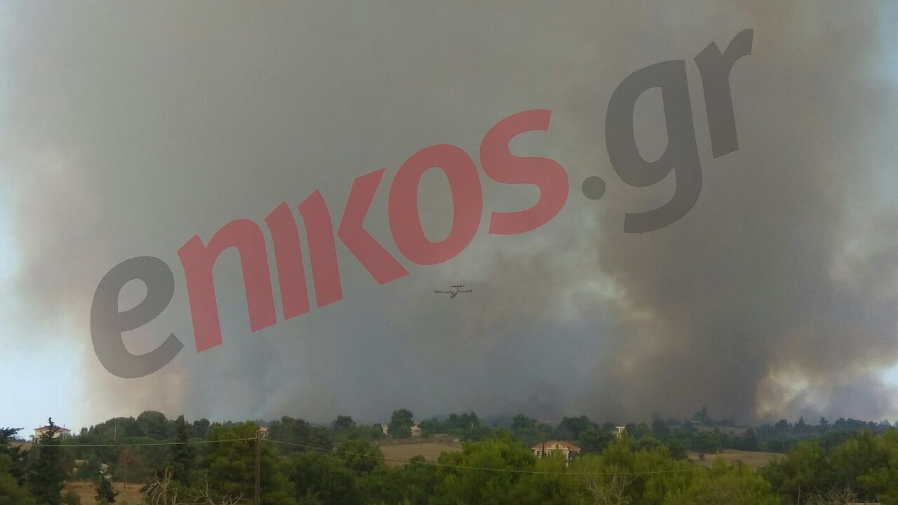 Μάχη με τις φλόγες σε Καπανδρίτι και Βλαστό – Συνεχείς αναζωπυρώσεις